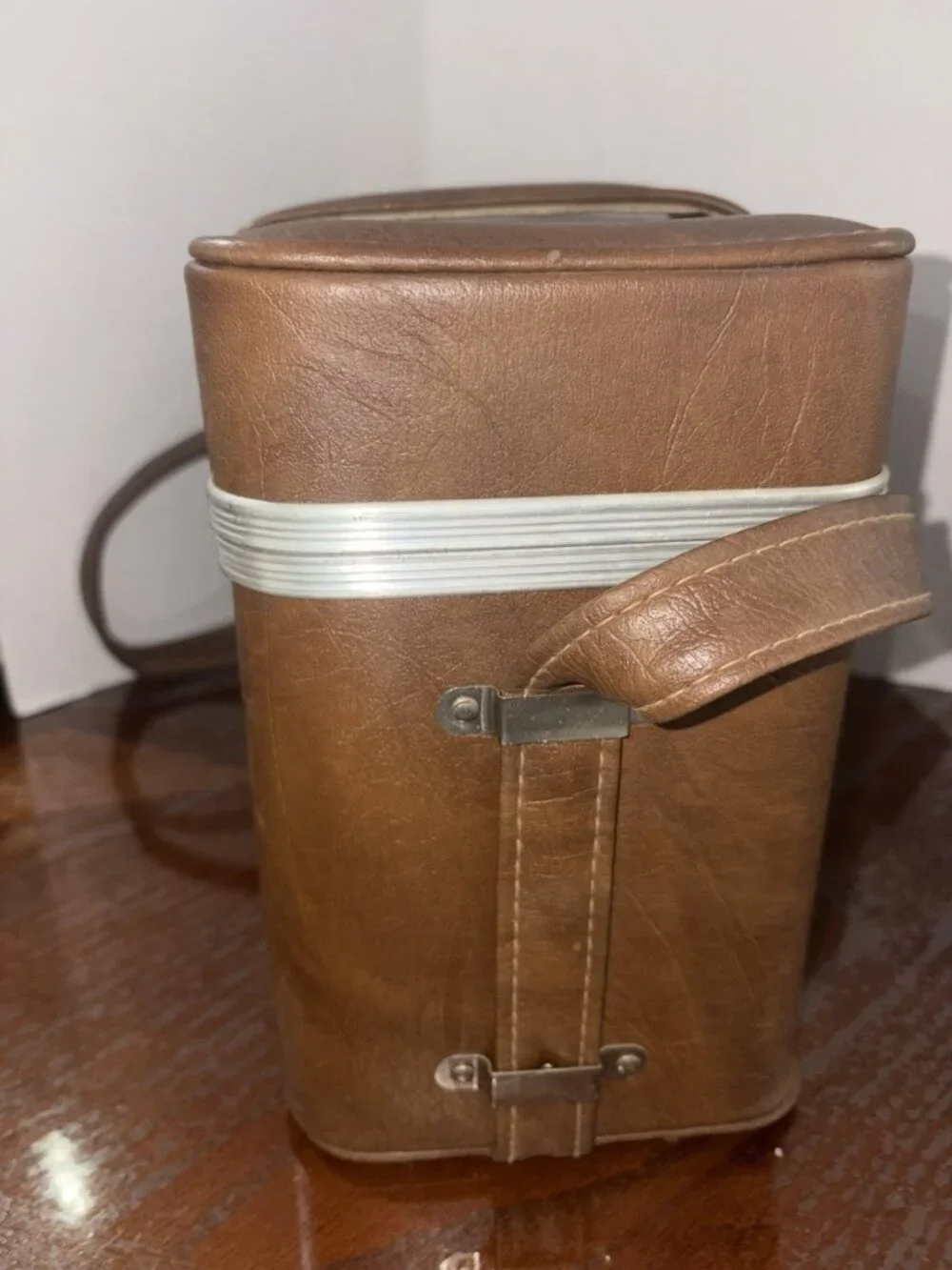 Vintage 1970s Vinyl SLR 35 MM Camera Case Sholder Strap